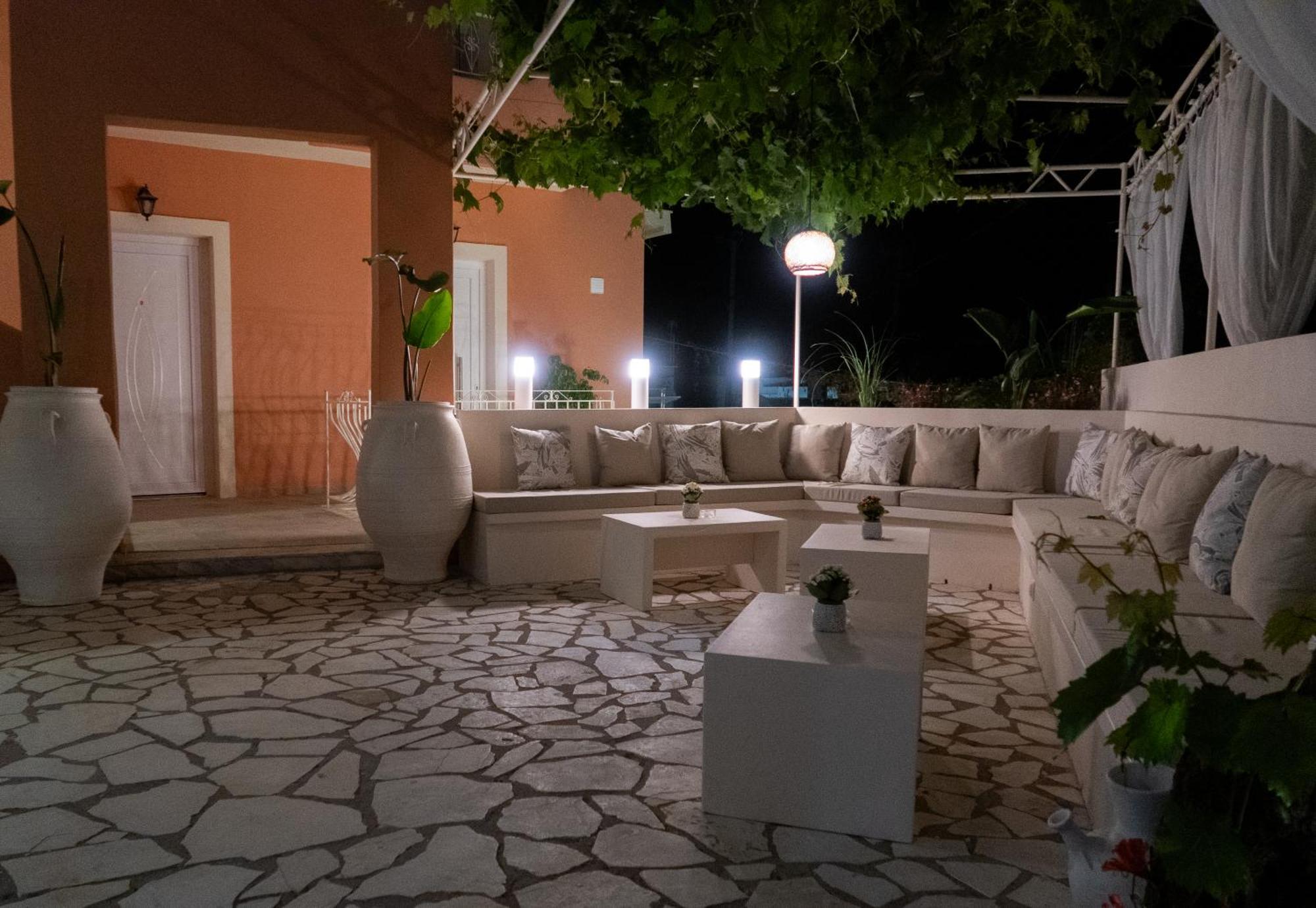 Cristina Apartments Gaios Exterior photo